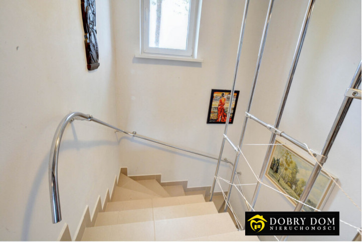 Dom Sprzedaż Zelwa 8