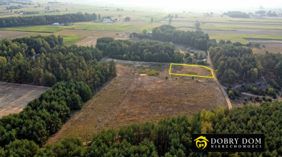 Działka 1585m2 Góra — zdjęcie od frontu