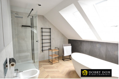 Dom 304m2 Ostrowie — zdjęcie 7 z 26