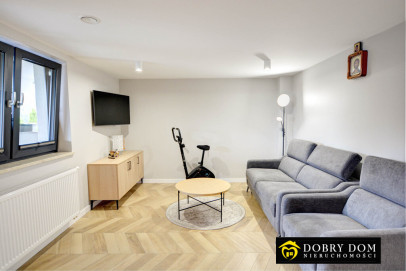Dom 304m2 Ostrowie — zdjęcie 22 z 26