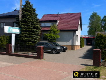 Lokal 280m2 Łomża — zdjęcie od frontu