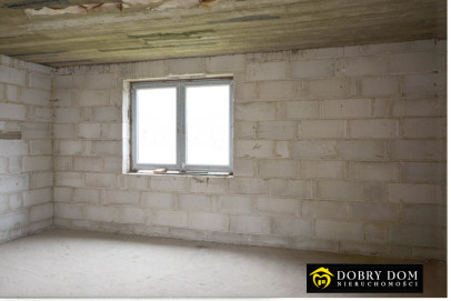 Obiekt 280m2 Łomża — zdjęcie od frontu