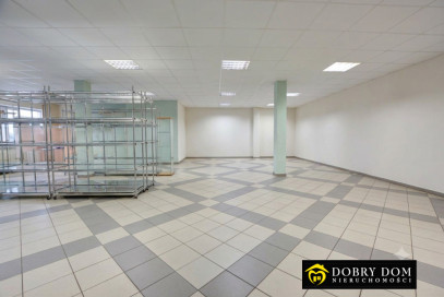 Lokal 335m2 Białystok — zdjęcie od frontu