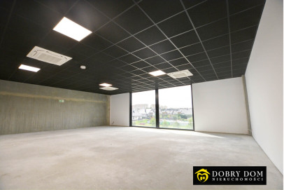 Lokal 84m2 Białystok — zdjęcie od frontu