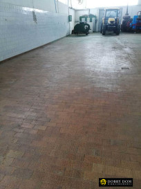 Obiekt 750m2 Zamczysk — wnętrze 2