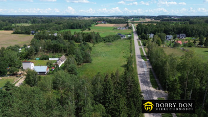 Działka 1093m2 Protasy — zdjęcie od frontu