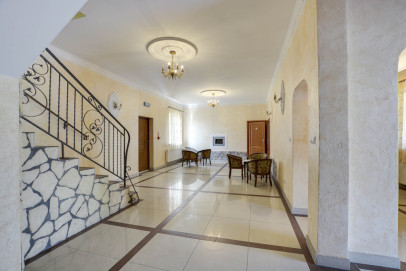 Obiekt 900m2 Rosochate Kościelne — wnętrze 3